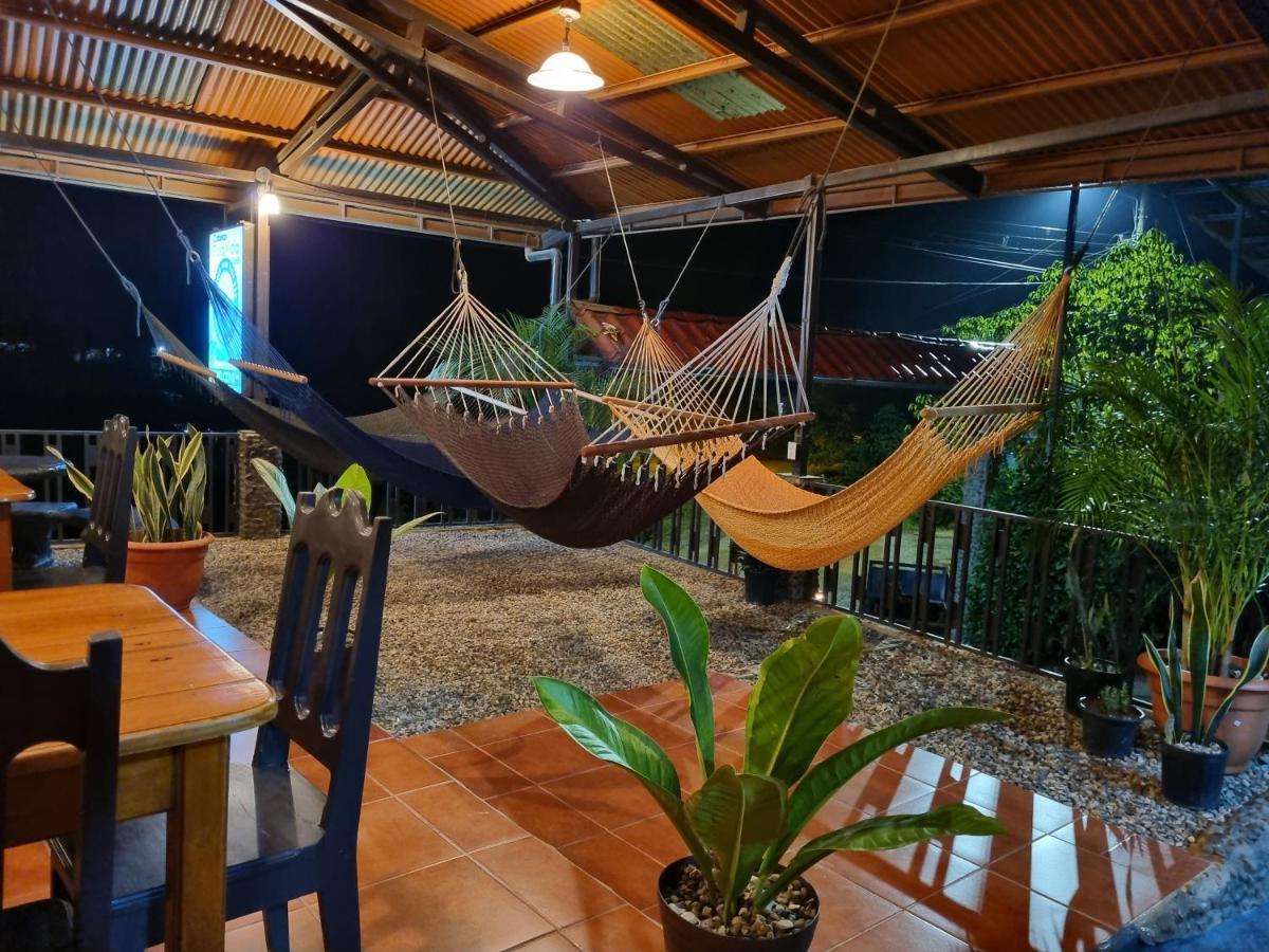 Cabinas Pura Vida B&B Tour Operator Drakes Bay Екстериор снимка
